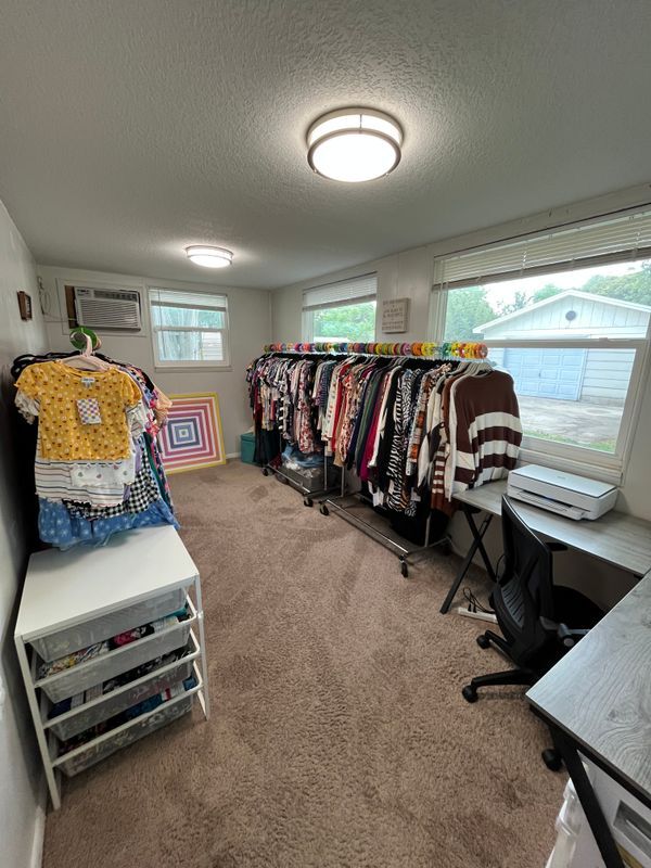 Building Photo - 1816 Weeks Ave