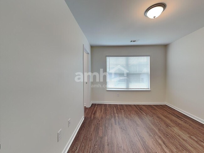 Building Photo - 264 Andrew Jackson Ct