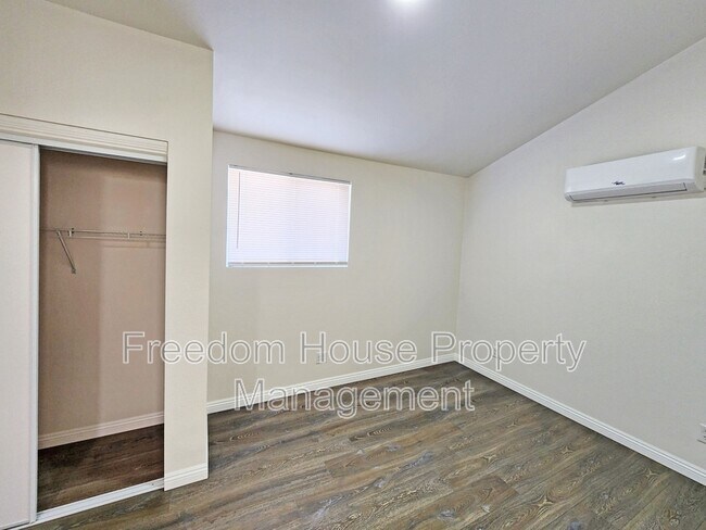 Building Photo - 5391 Money St