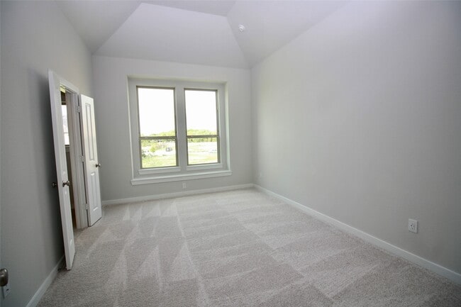 Building Photo - 6542 Scarlet Pond Ln