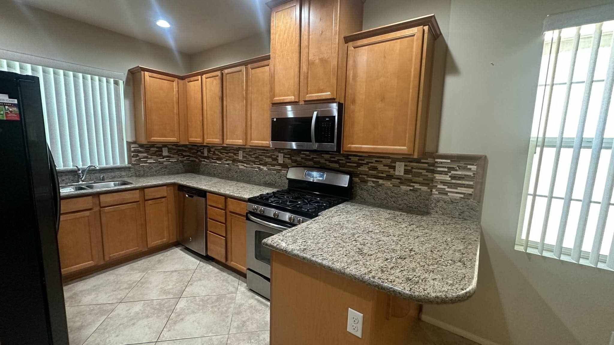 Building Photo - 31757 Paseo Peonia