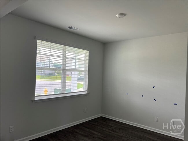Building Photo - 110 Coopers Rise