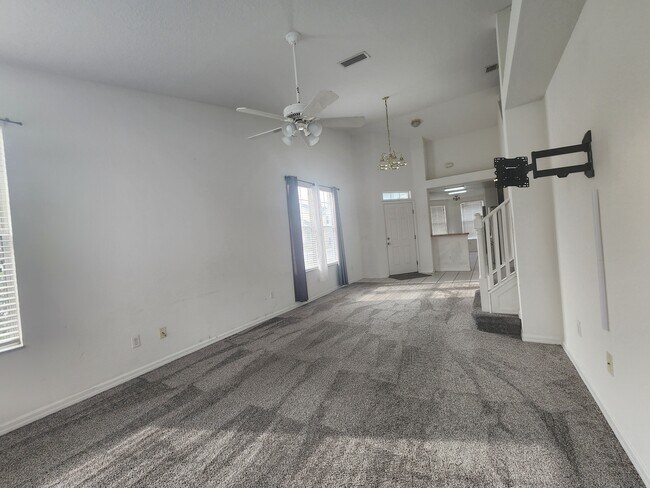 Building Photo - 6401 Barksdale Way