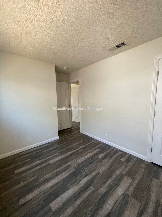 Building Photo - 3200 Virginia St