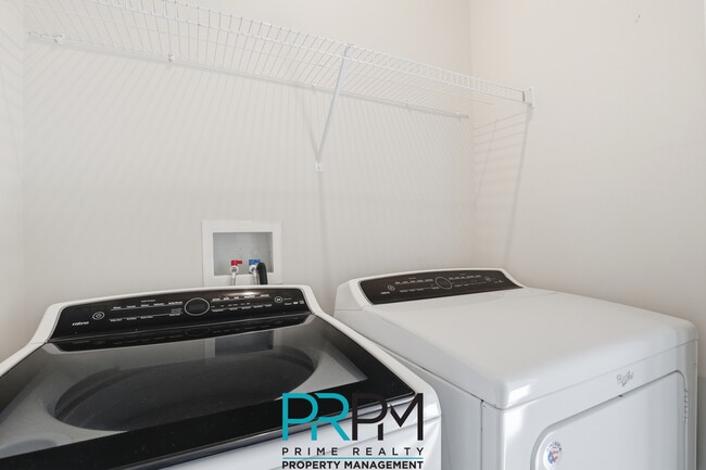 Building Photo - 49 Itasca Dr