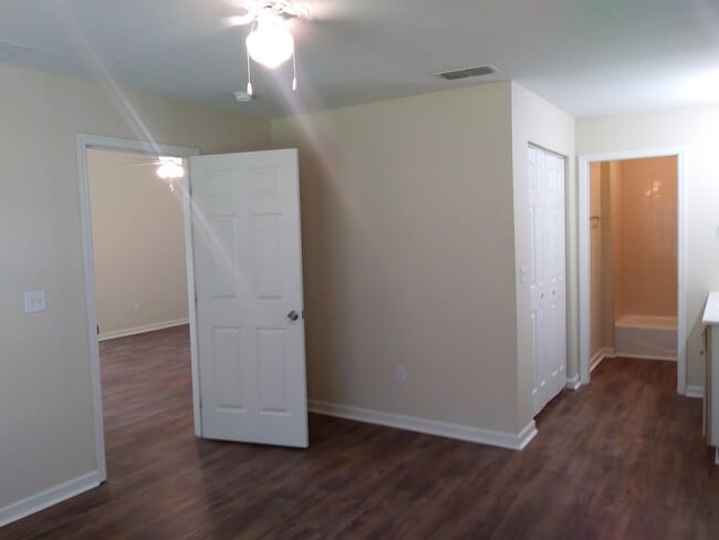 Building Photo - 1608 Akridge Dr