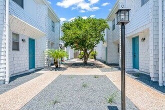 Building Photo - 928 Postoffice St