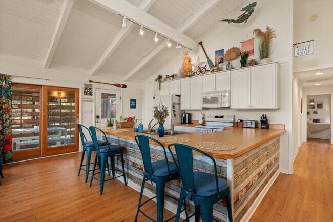 Building Photo - 39312 Angelfish Rd