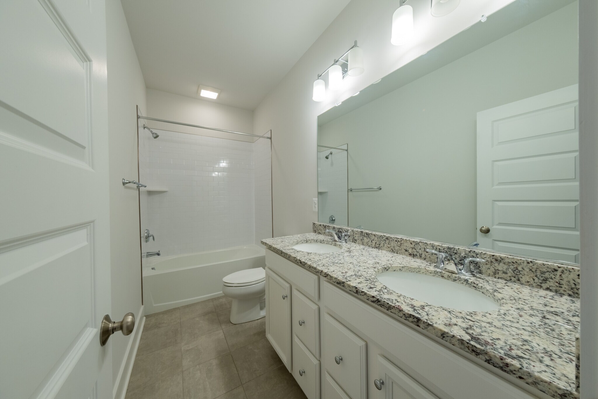 Building Photo - 2707 Acadia Dr