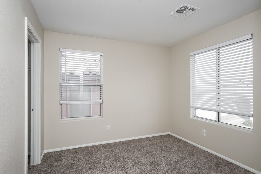 Building Photo - 10441 Anacostia St