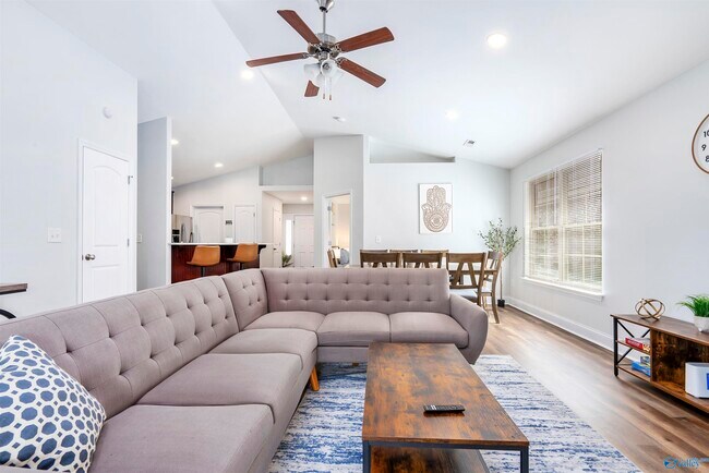 Building Photo - 265 Harold Murphy Dr