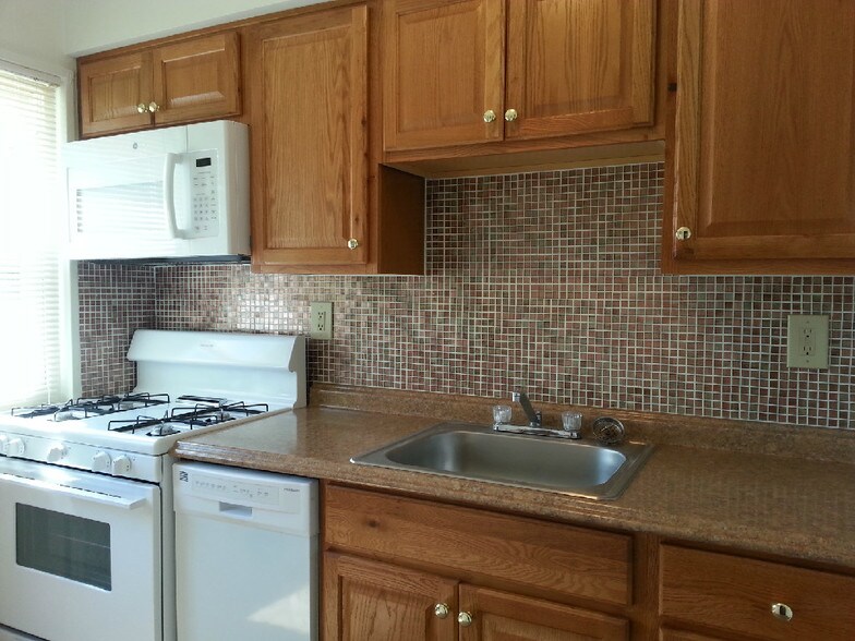 Rivercroft Apartments and Townhouses 97 Governor Printz Blvd