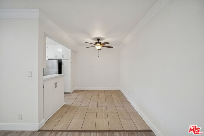 Building Photo - 1215 Hayworth Ave