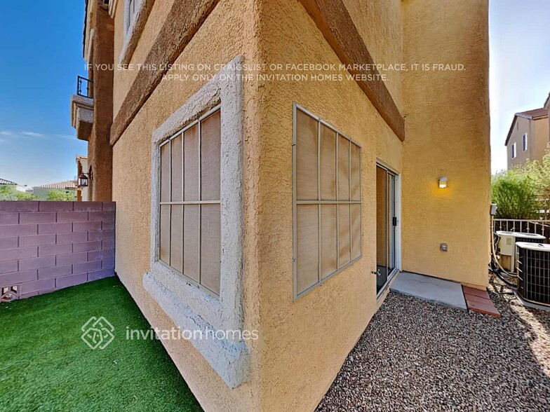 Building Photo - 10521 Soneto Creek Ct