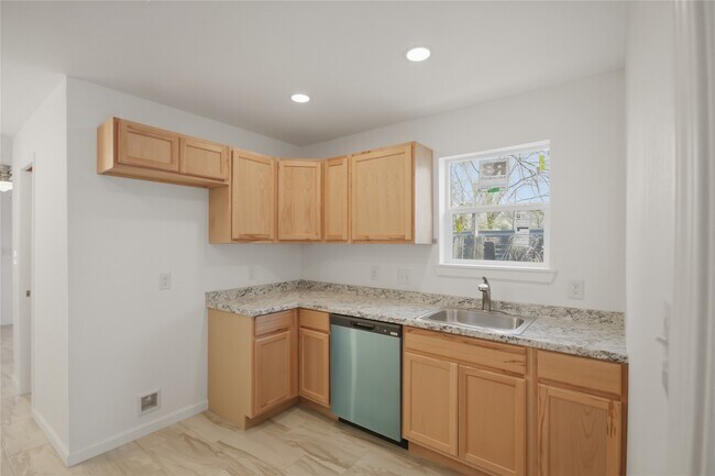Building Photo - 3516 Orange St