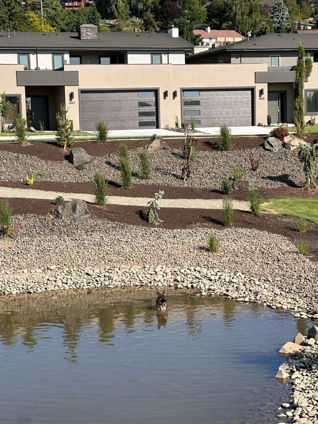 Building Photo - Brand New Luxury Home in Gated Community - Furnished Option Available