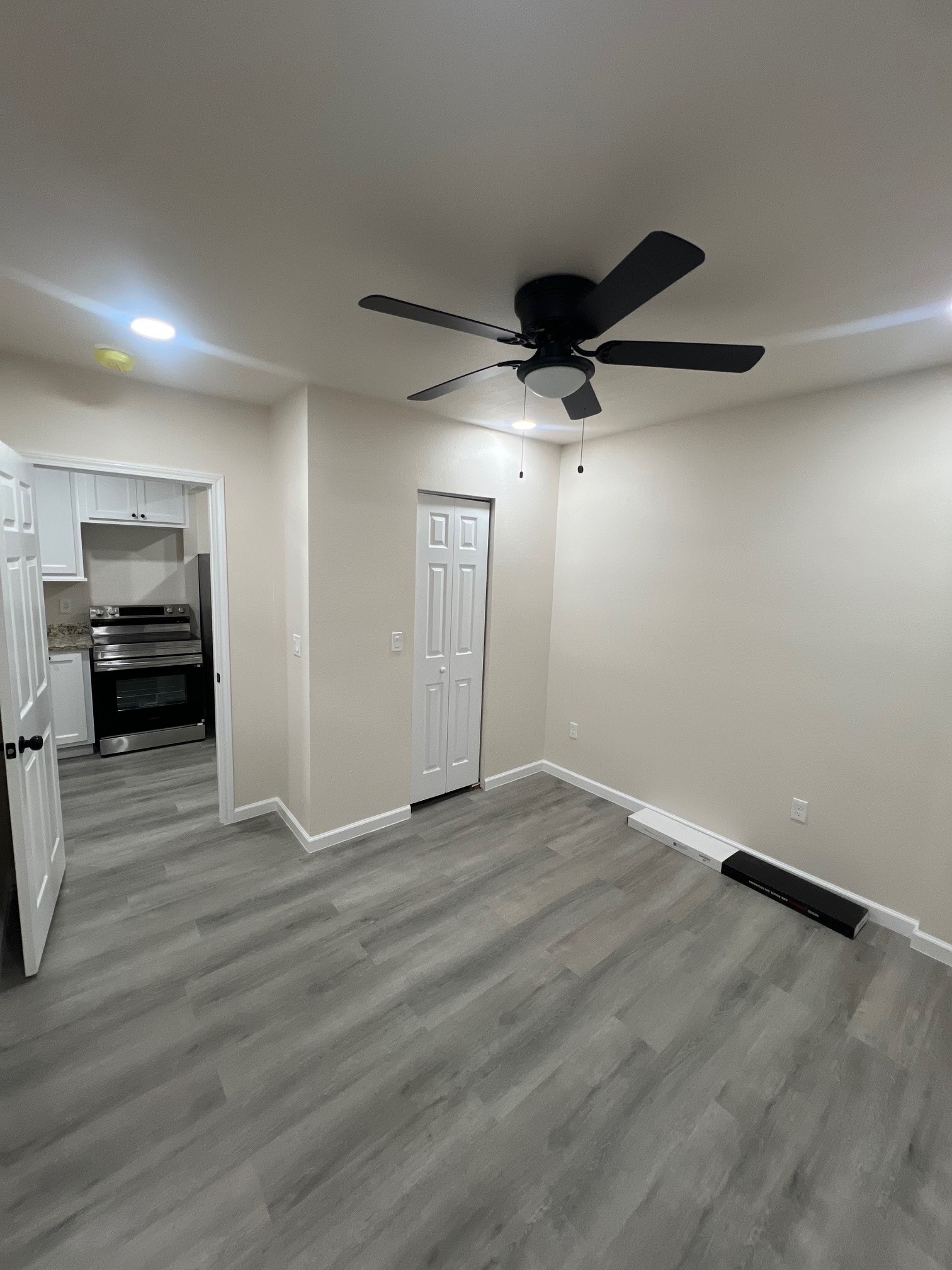 Bedroom 1 - 1511 S Ong St