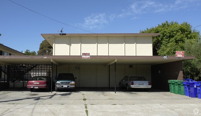 Building Photo - 312-314 Rodeo Ave