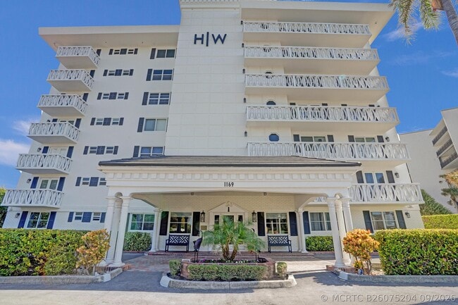 Building Photo - 1169 Hillsboro Mile