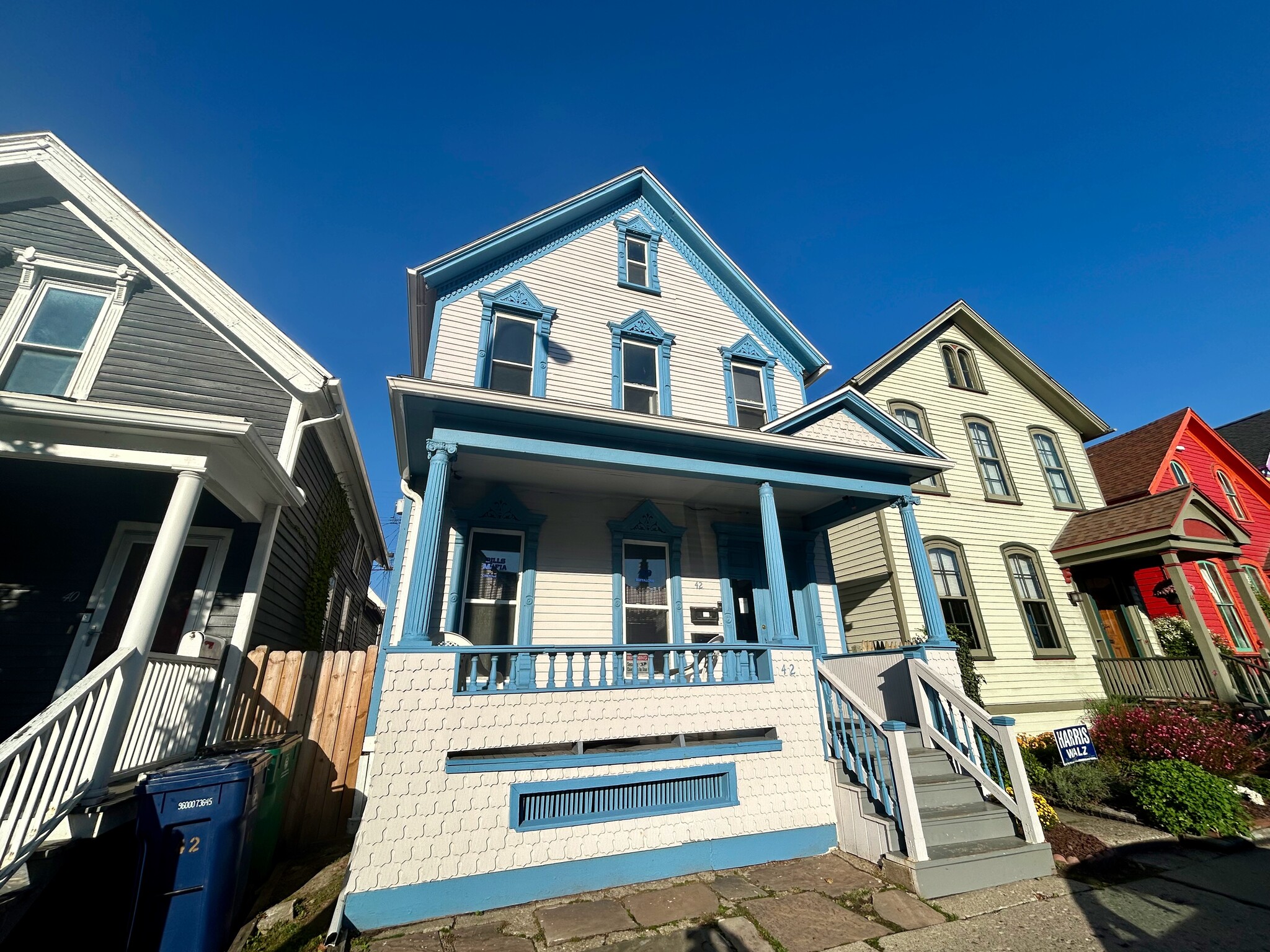 Building Photo - 42 Elmwood Ave