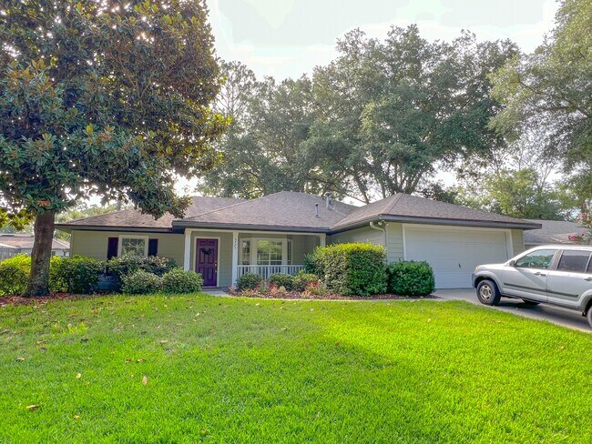 Building Photo - 6725 SW 83rd Terrace