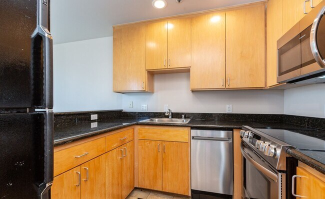 Building Photo - Outside Portfolio