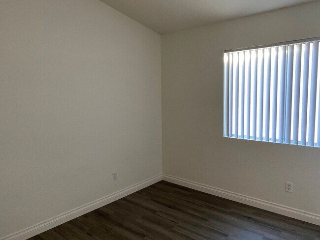 Building Photo - 8029 Sierra Largo Dr