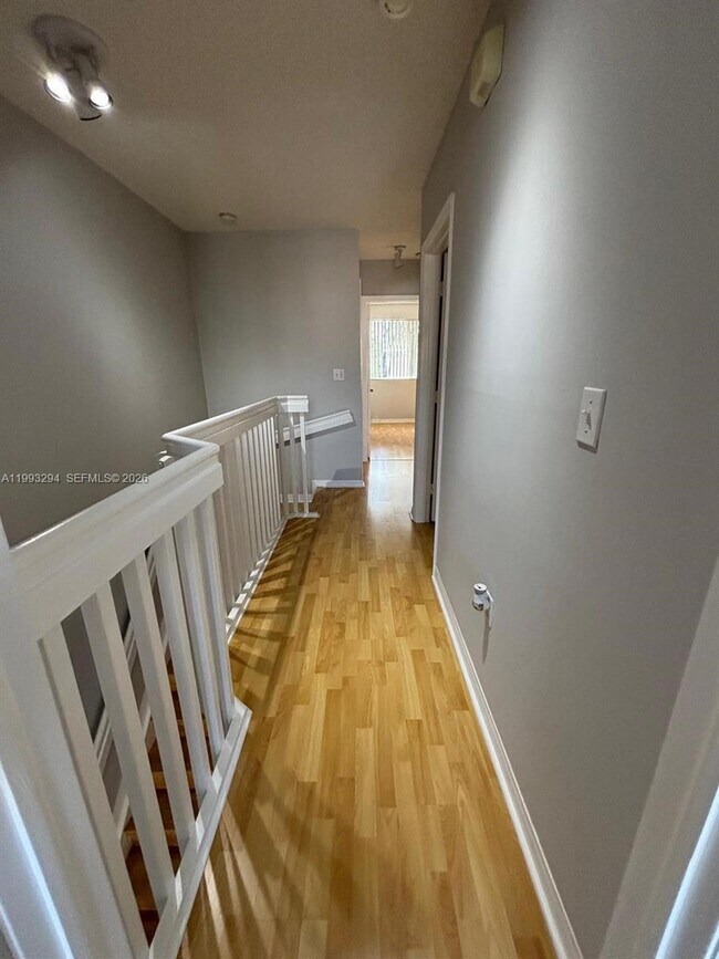 Building Photo - 6272 SW 139th Ave