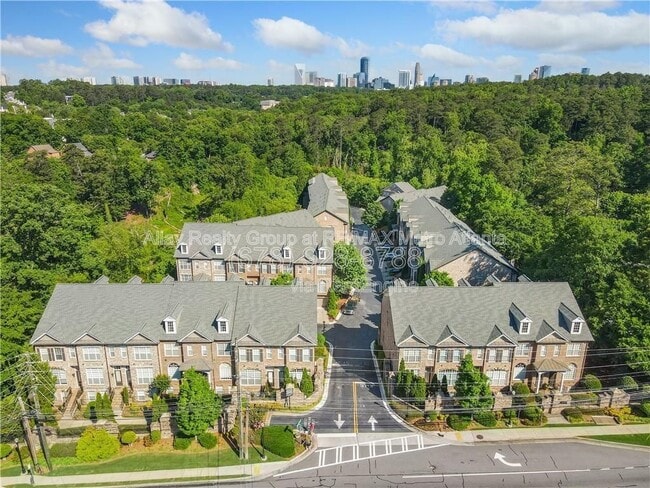 Building Photo - 2673 Rivers Edge Dr NE