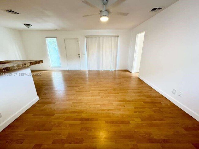 Building Photo - 31 Crossings Cir