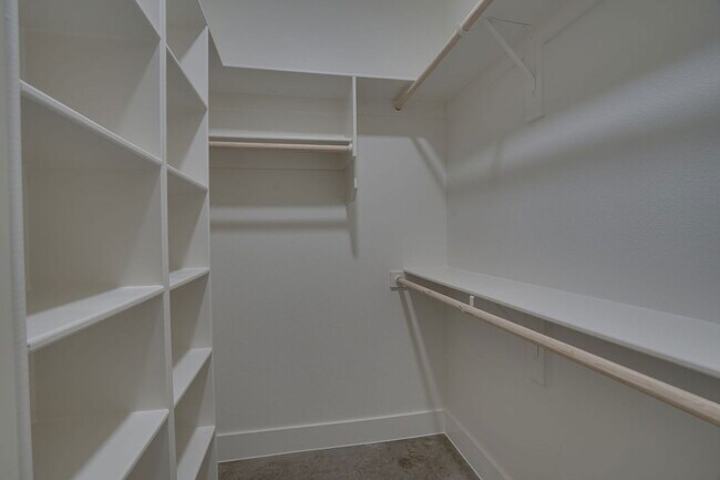 Building Photo - 106 Cardinal Wds