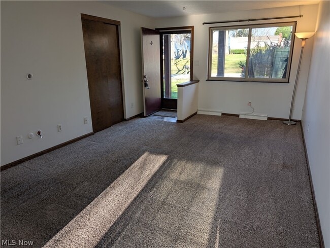 Building Photo - 3792 Baumberger Rd