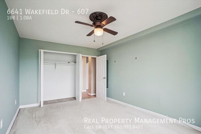 Building Photo - 6641 Wakefield Dr