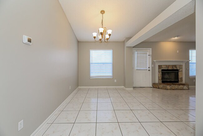 Building Photo - 2364 Tigress Ln