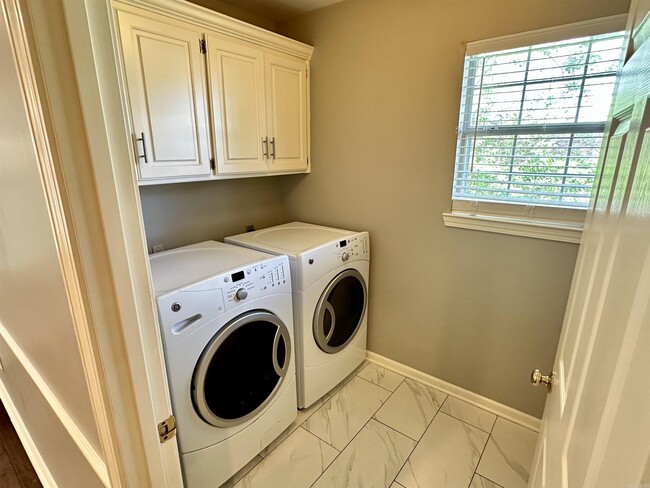 Building Photo - 12816 Cherry Laurel Dr