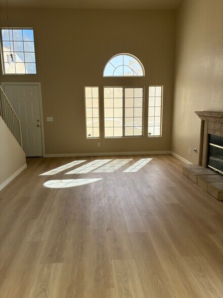 living room - 215 Oro Canyon St