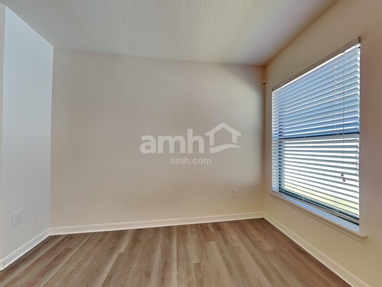 Building Photo - 631 Chatham Walk Dr