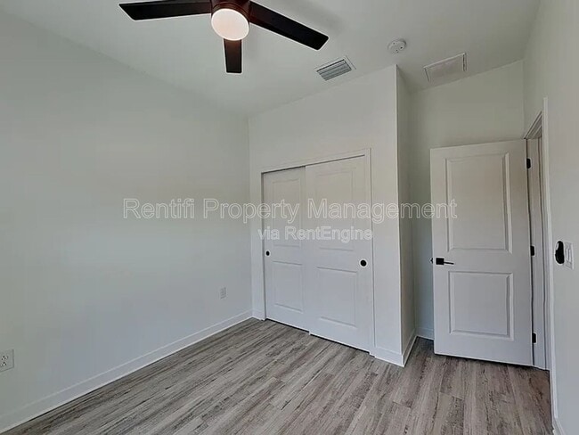 Building Photo - 558 Nimitz Blvd