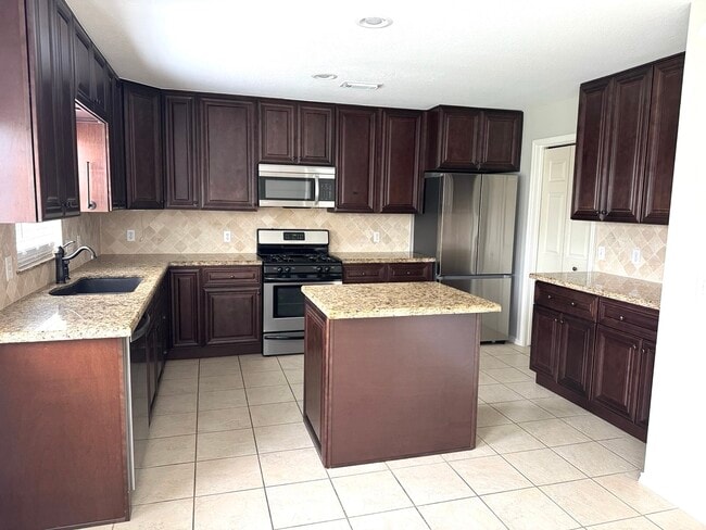 Building Photo - 10411 Deer Branch