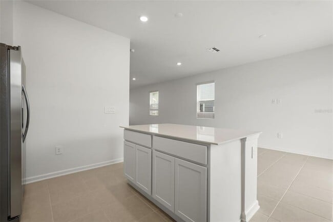 Building Photo - 6053 Zen Wy
