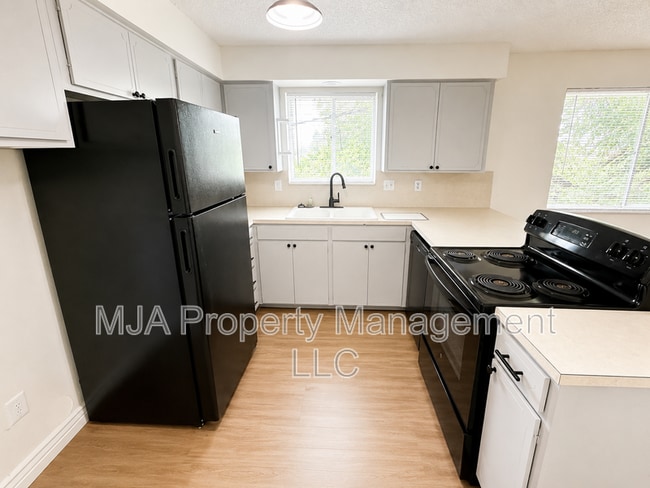 Building Photo - 1428 W 300 N