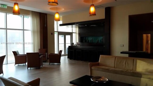 Building Photo - 31 SE 5th St