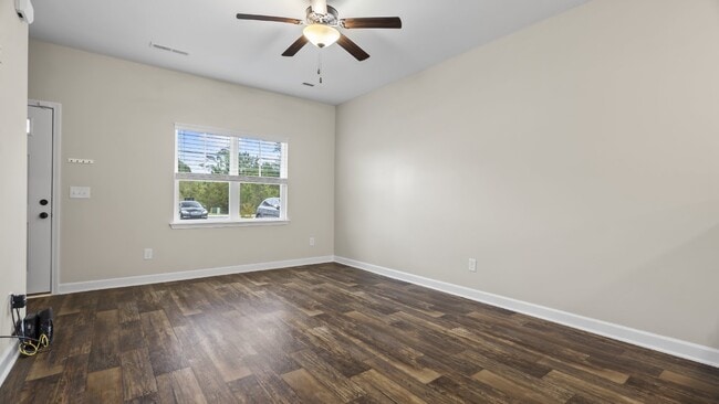 Building Photo - Marshall Farm Townhome