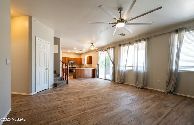 Building Photo - 27 W Camino Rancho Quito