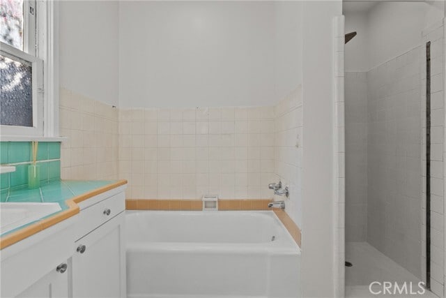 Building Photo - 624 N Hagar St