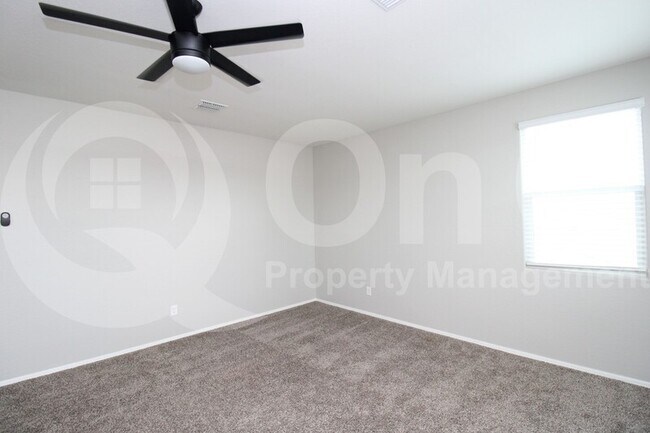 Building Photo - 36386 W Mallorca Ave