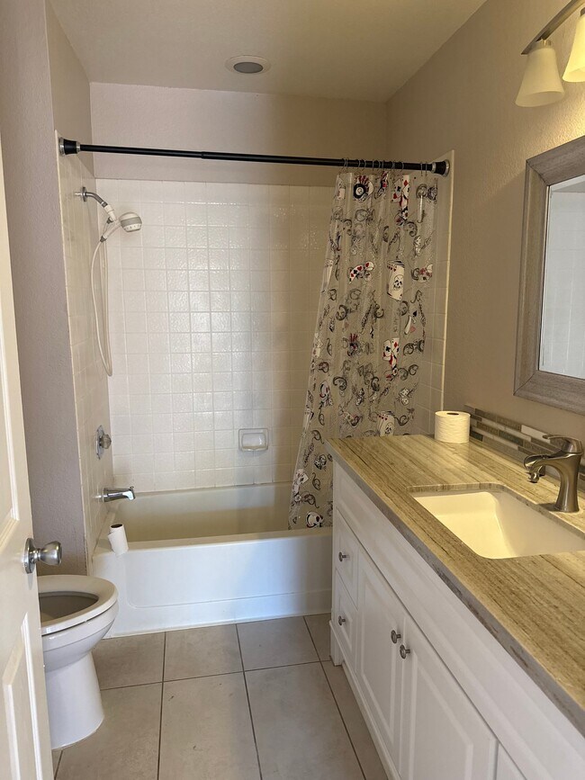 Building Photo - 8247 Derbyshire Cir
