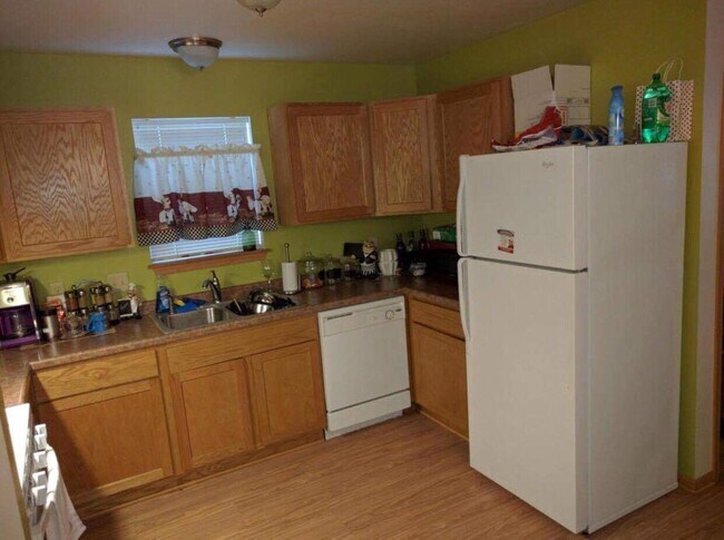 Kitchen on Main Level - 2830 N 17th St