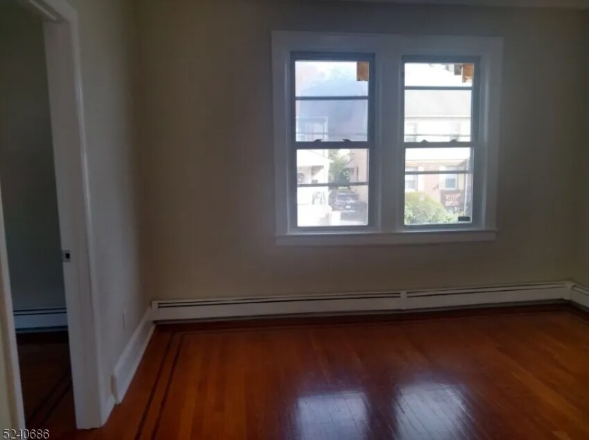 Building Photo - 326 Field Pl