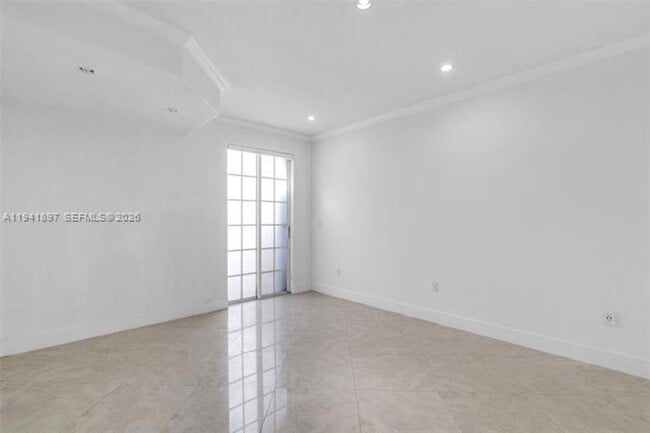 Building Photo - 5505 NW 112th Path